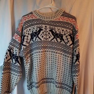 American Eagle Fall/Winter sweater